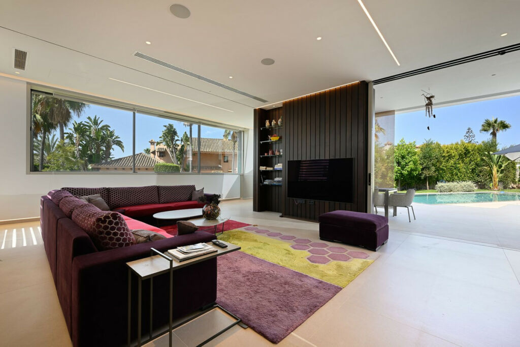 Detached Villa Marbesa Málaga - image 37