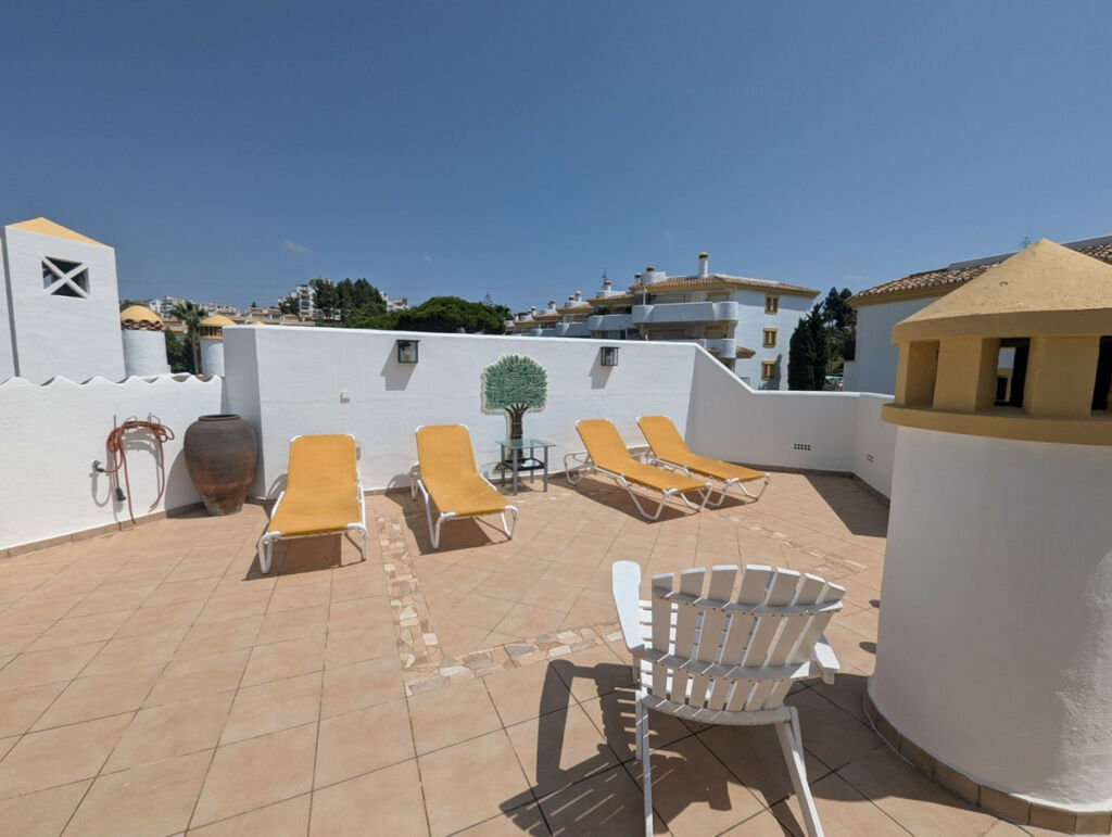 Penthouse Calahonda Málaga - image 36