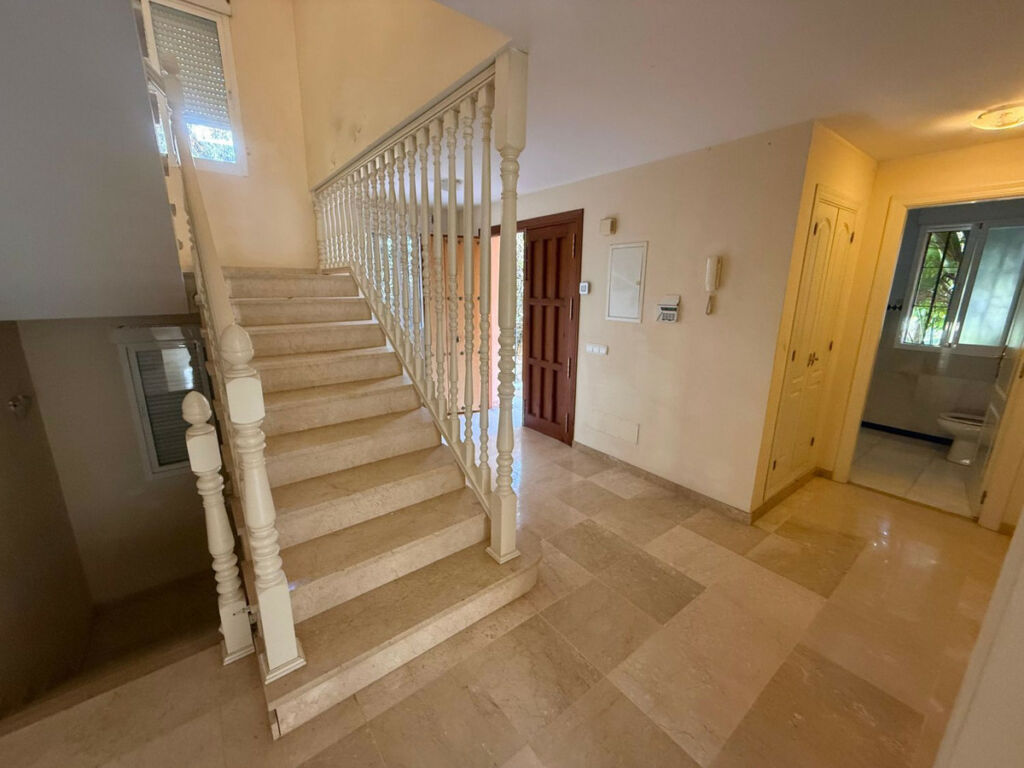 Townhouse Nueva Andalucía Málaga - image 37