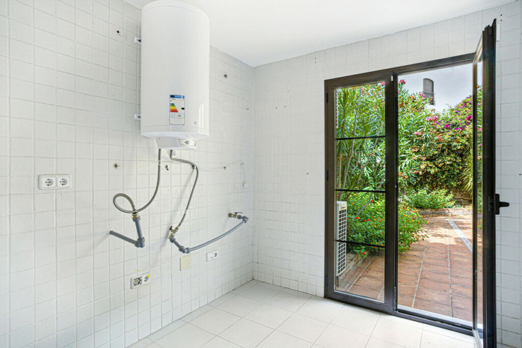Townhouse Los Arqueros Málaga - image 37