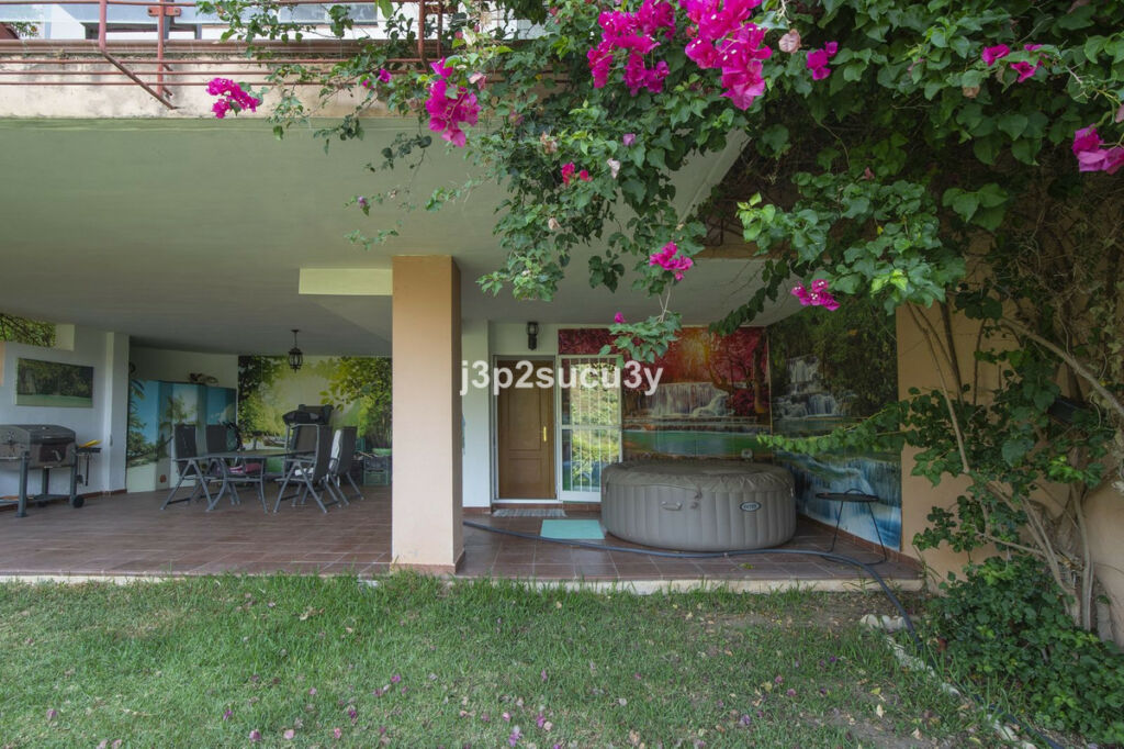 Semi-Detached House Estepona Málaga - image 37