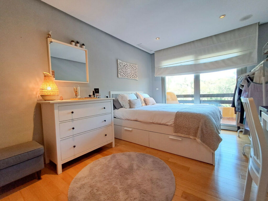 Townhouse Nagüeles Málaga - image 37