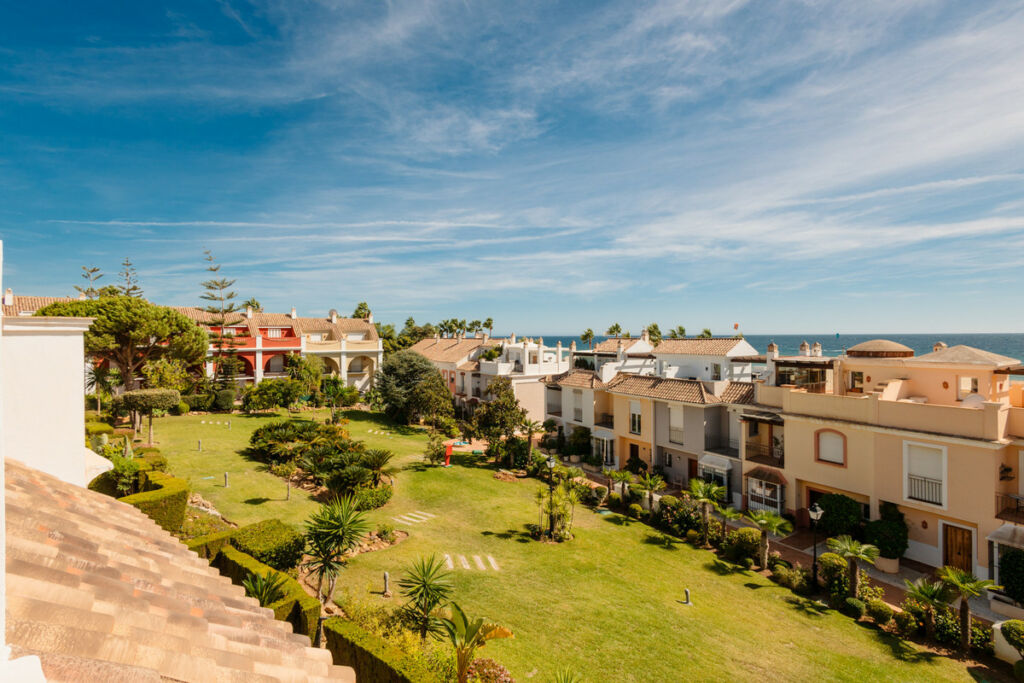 Semi-Detached House Bahía de Marbella Málaga - image 37