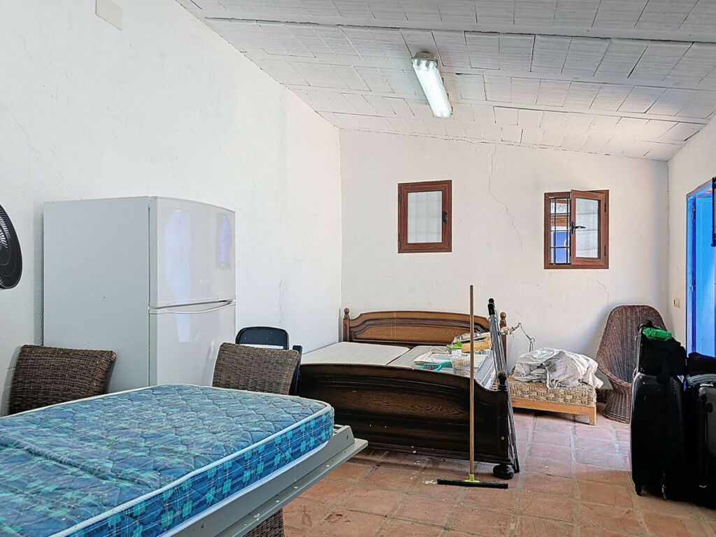 Detached Villa Riogordo Málaga - image 37