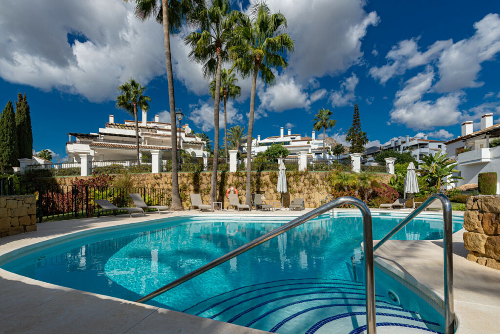 Middle Floor Apartment The Golden Mile Málaga - image 37