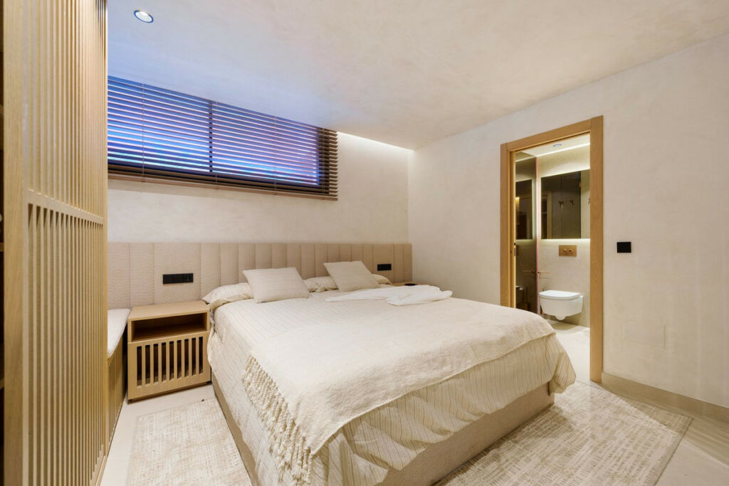 Semi-Detached House The Golden Mile Málaga - image 37