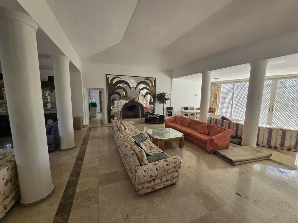 Detached Villa Marbella Málaga - image 38