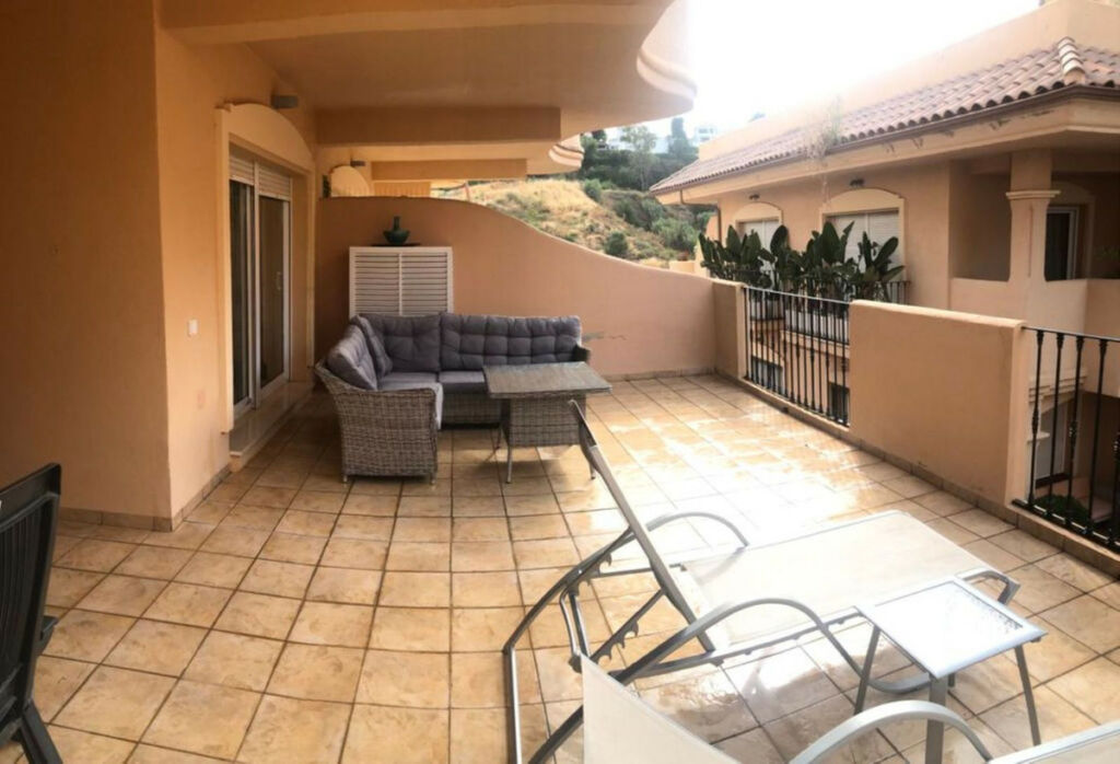 Ground Floor Apartment Aloha Málaga - image 38