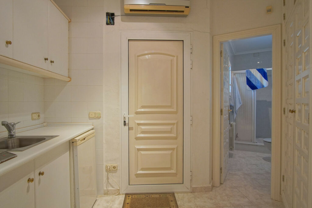 Detached Villa Denia Alicante - image 38