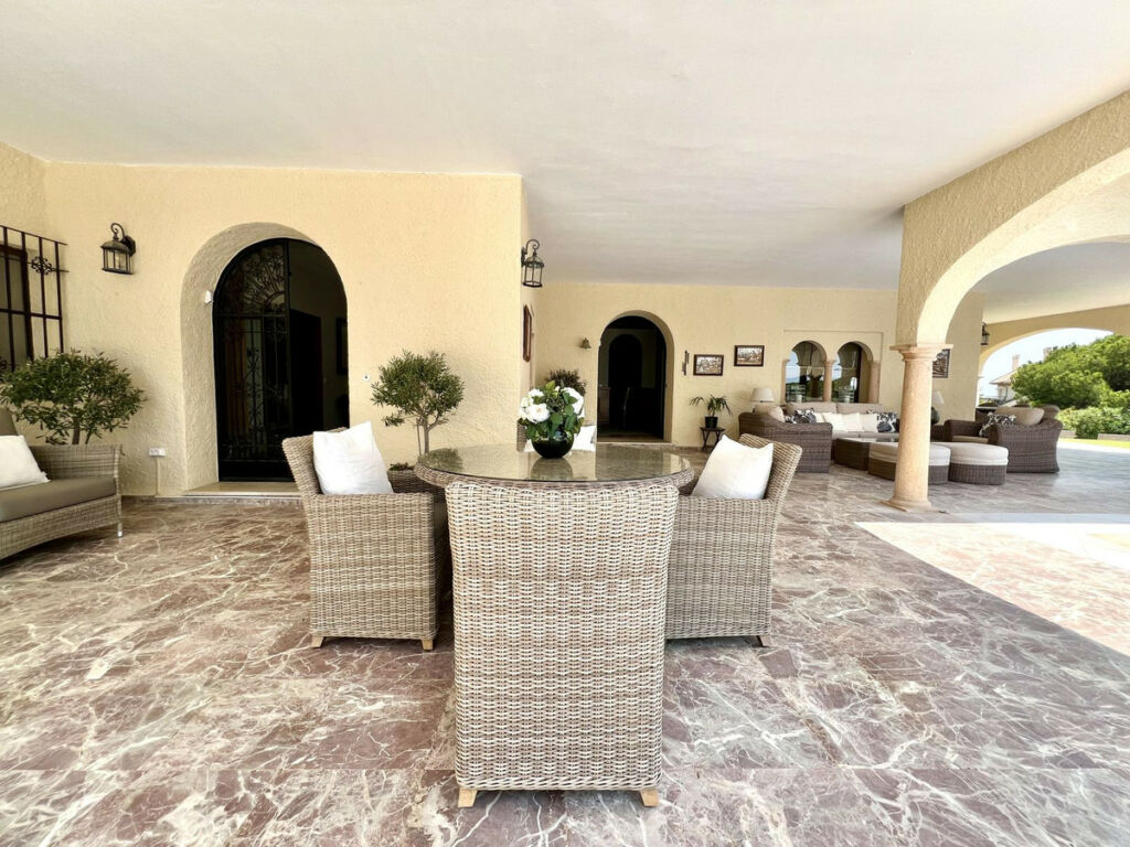 Detached Villa Elviria Málaga - image 35
