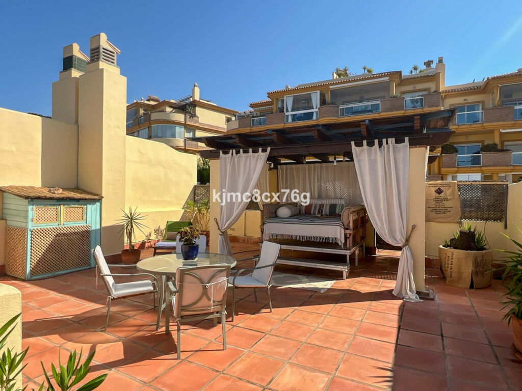 Penthouse Calahonda Málaga - image 38