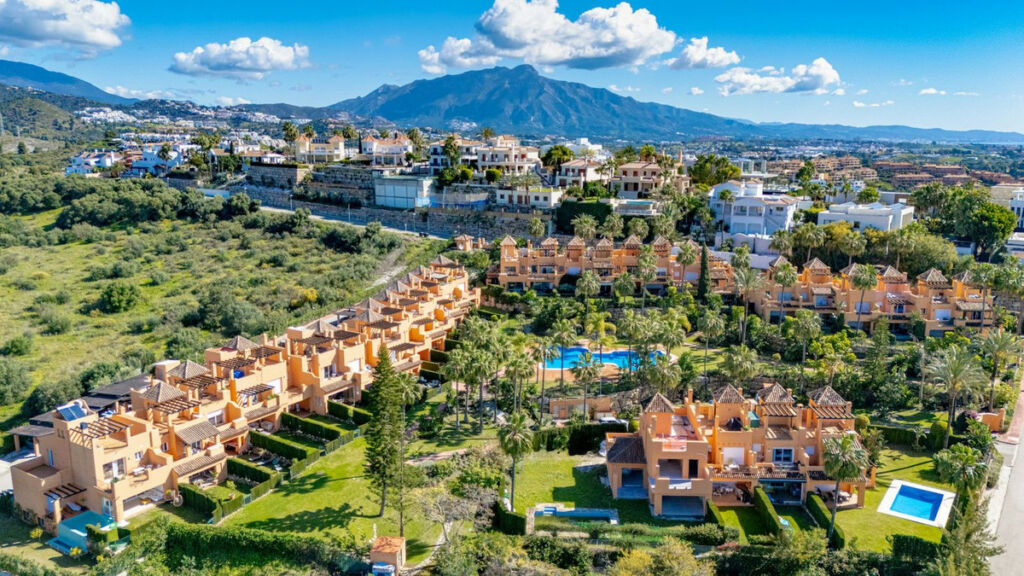 Townhouse Benahavís Málaga - image 38