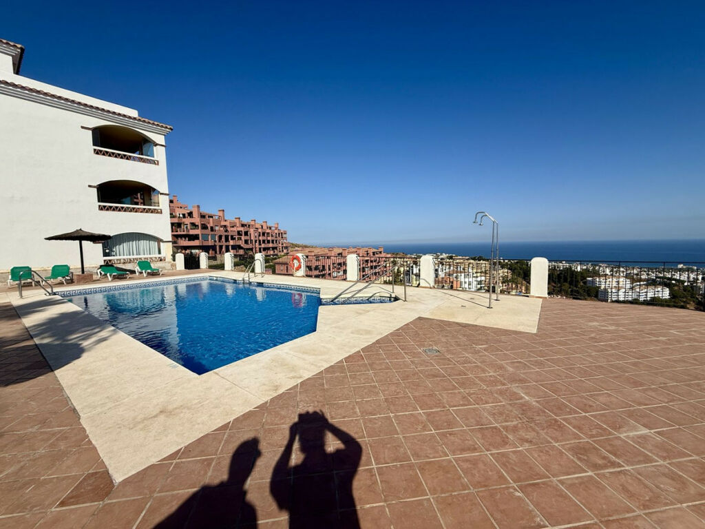 Penthouse Calahonda Málaga - image 38