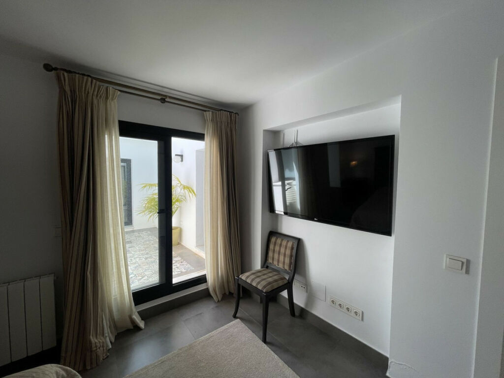 Detached Villa San Pedro de Alcántara Málaga - image 38