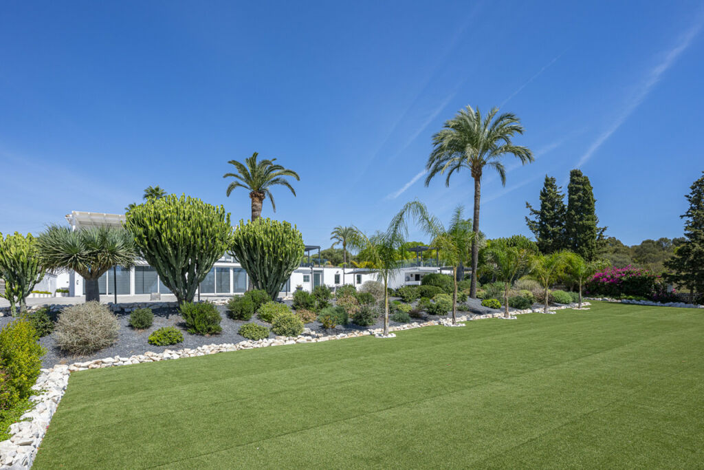 Detached Villa Elviria Málaga - image 33