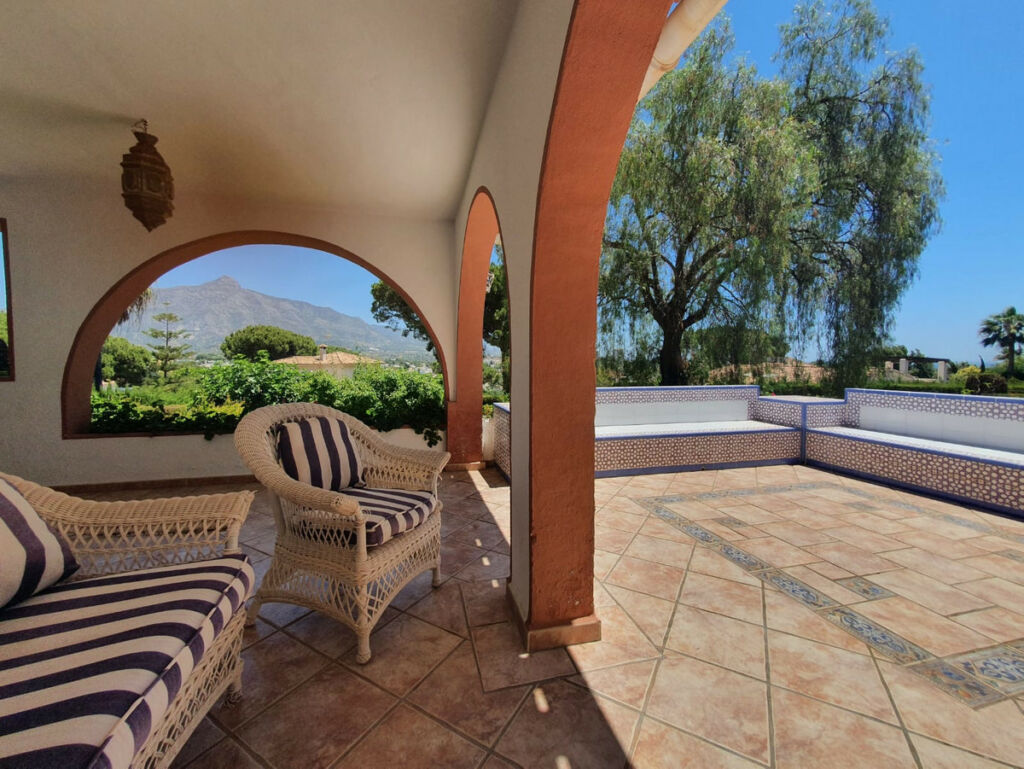 Detached Villa Nueva Andalucía Málaga - image 34