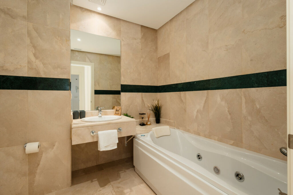 Penthouse Duplex Nueva Andalucía Málaga - image 38