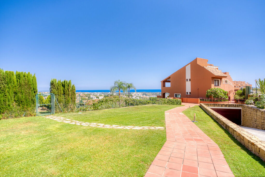 Townhouse Benahavís Málaga - image 38