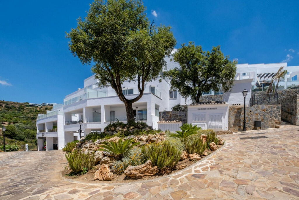 Penthouse Duplex Altos de los Monteros Málaga - image 38