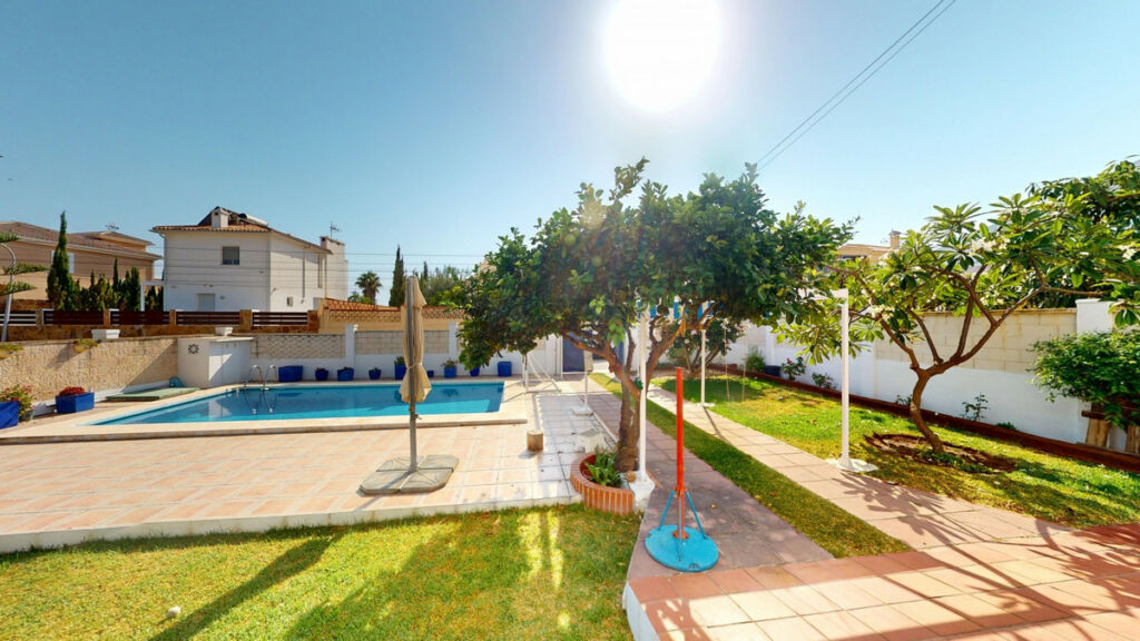 Detached Villa Chilches Málaga - image 38