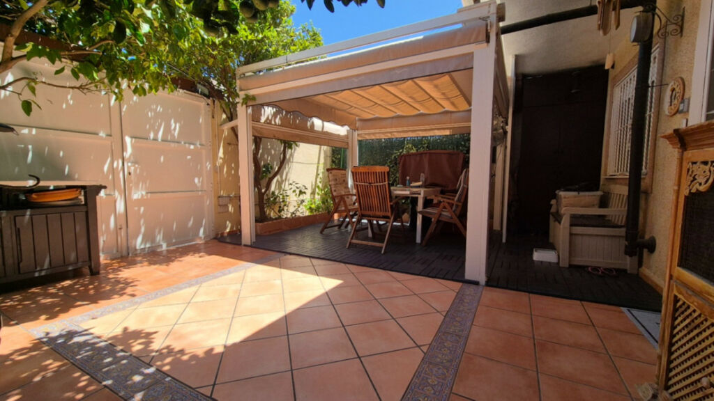 Townhouse Torrevieja Alicante - image 38