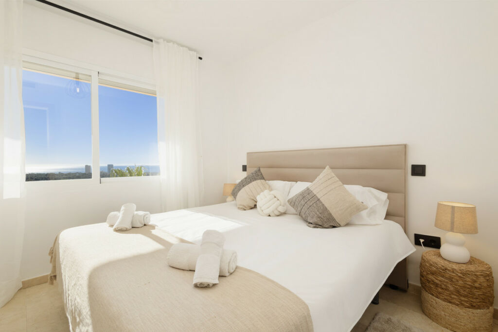 Middle Floor Apartment Elviria Málaga - image 38