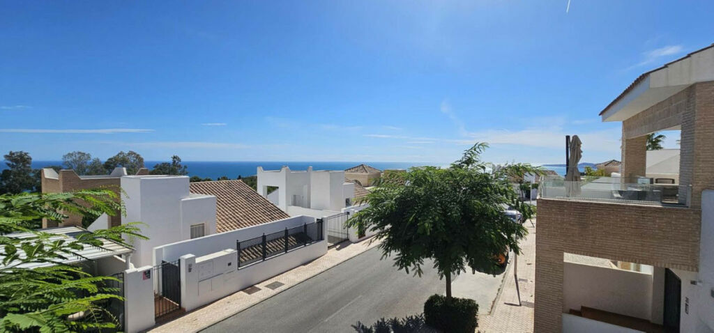 Detached Villa Benalmadena Málaga - image 39