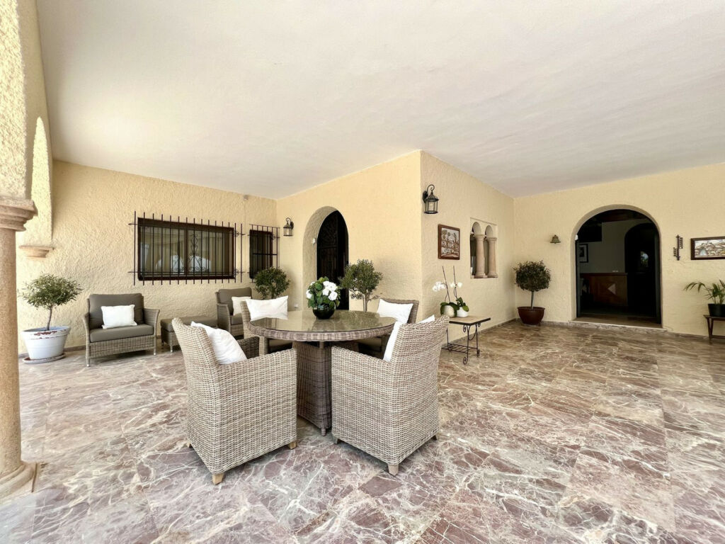 Detached Villa Elviria Málaga - image 36