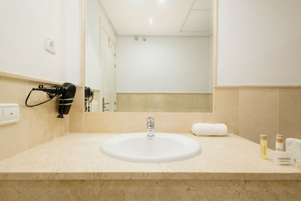 Ground Floor Apartment La Mairena Málaga - image 39