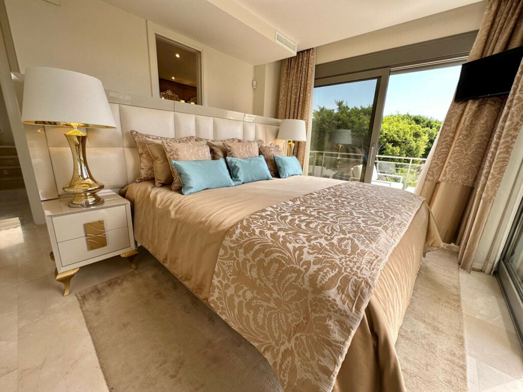 Detached Villa Marbella Málaga - image 39
