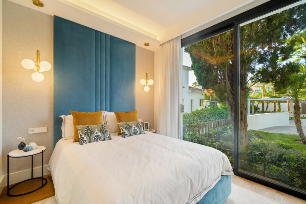 Detached Villa Nueva Andalucía Málaga - image 39
