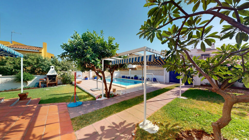 Detached Villa Chilches Málaga - image 39