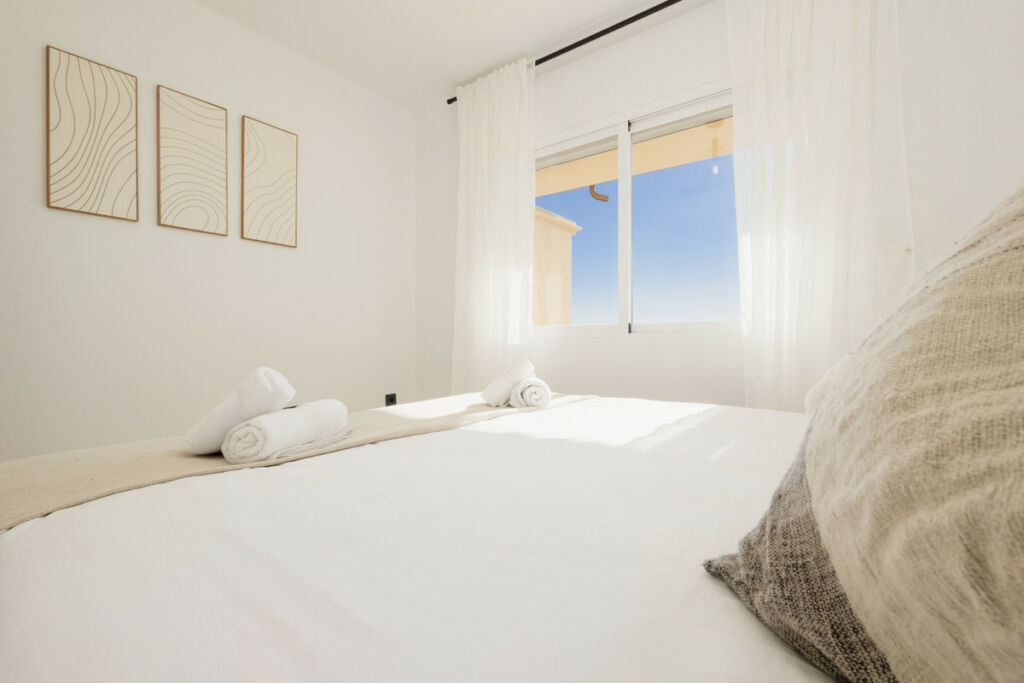 Middle Floor Apartment Elviria Málaga - image 39