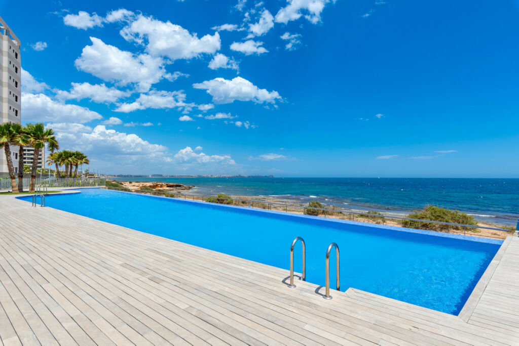 Middle Floor Apartment Punta Prima Alicante - image 4