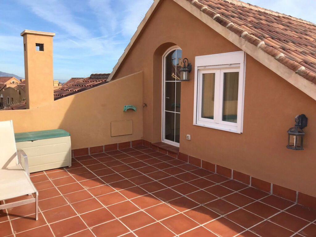 Semi-Detached House Riviera del Sol Málaga - image 4