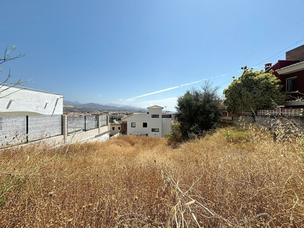 Residential Plot Torre del Mar Málaga - image 4