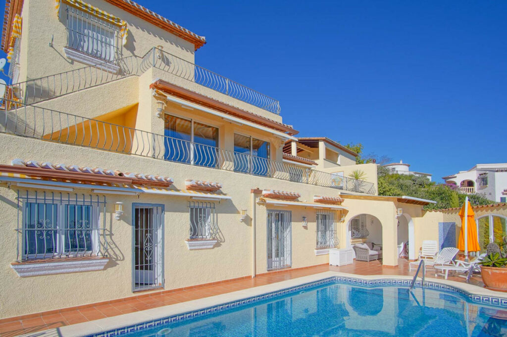 Detached Villa Pego Alicante - image 4