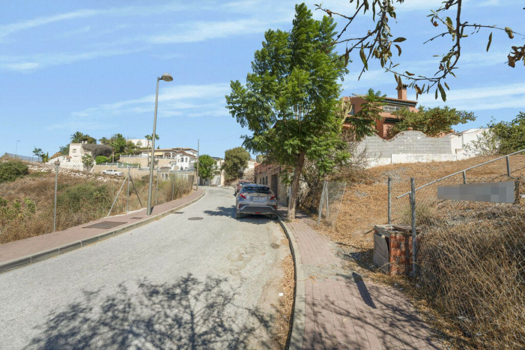Residential Plot Almayate Málaga - image 7