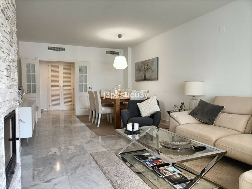 Ground Floor Apartment San Pedro de Alcántara Málaga - image 4