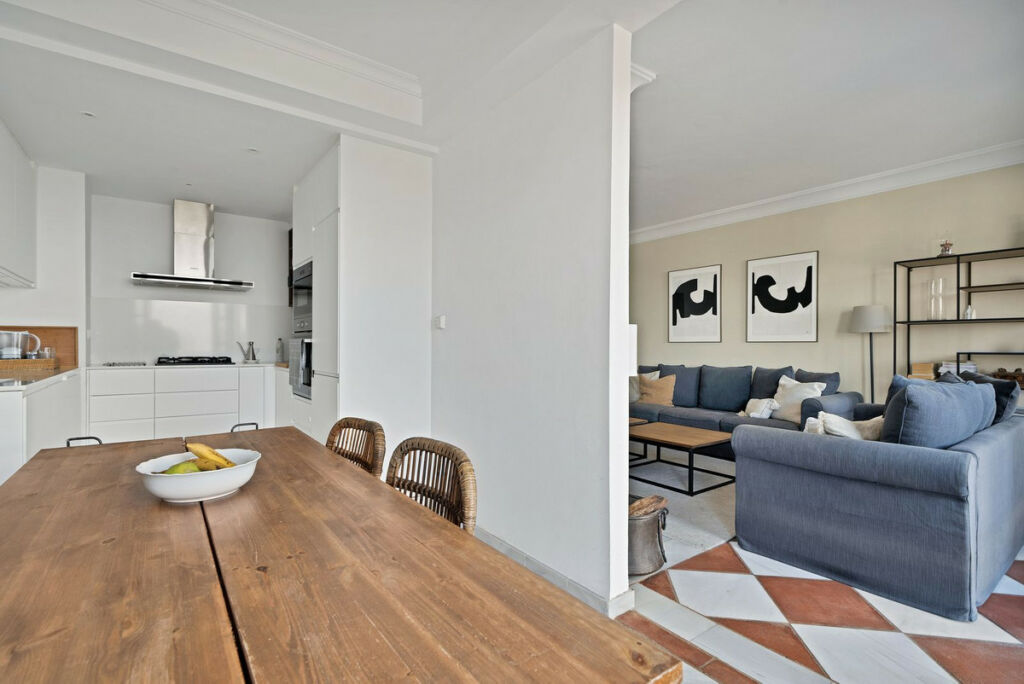 Penthouse La Heredia Málaga - image 4