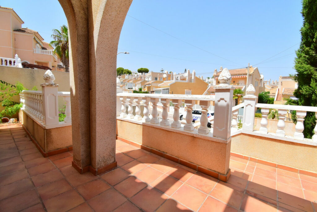 Semi-Detached House Blue Lagoon Alicante - image 4