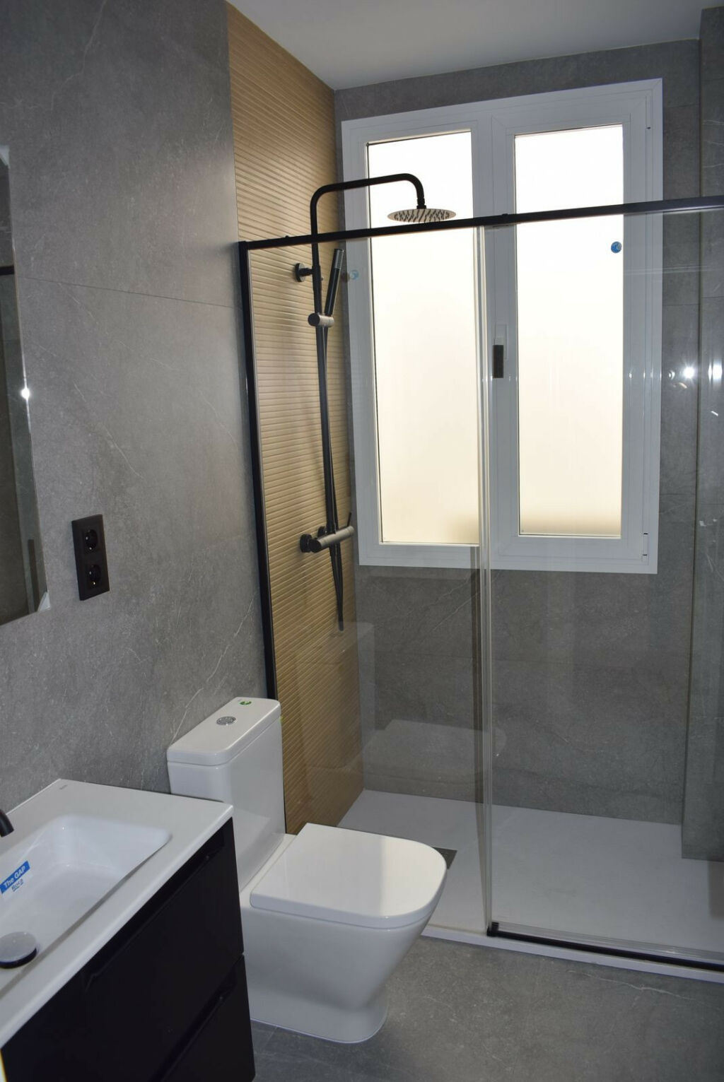 Middle Floor Apartment Málaga Centro Málaga - image 4