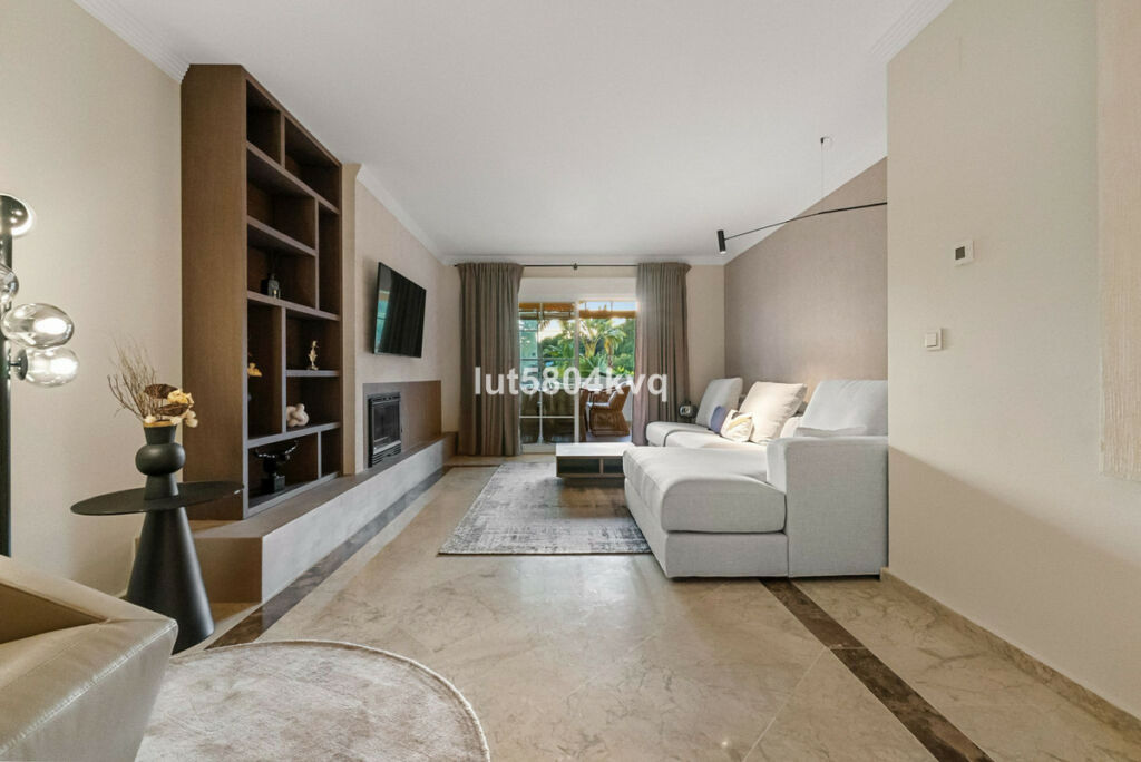 Ground Floor Apartment The Golden Mile Málaga