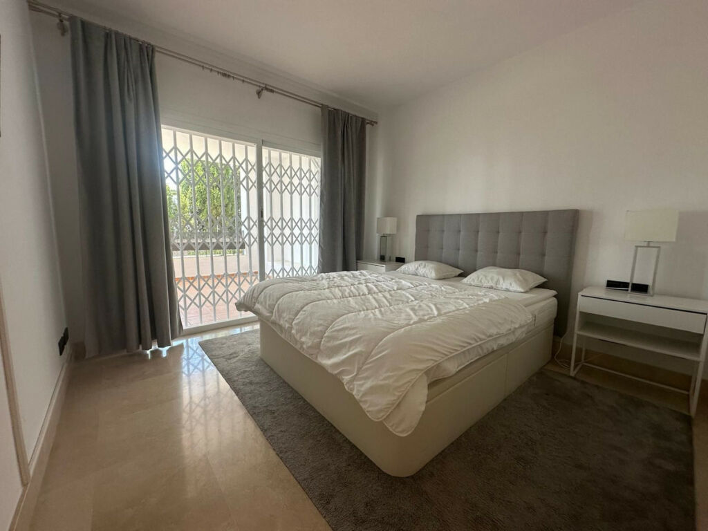 Ground Floor Apartment Nueva Andalucía Málaga - image 4