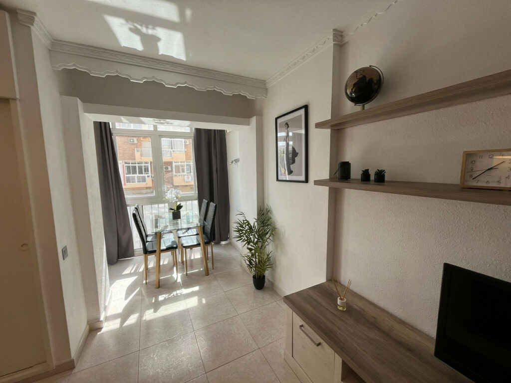 Middle Floor Studio Benalmadena Málaga - image 4