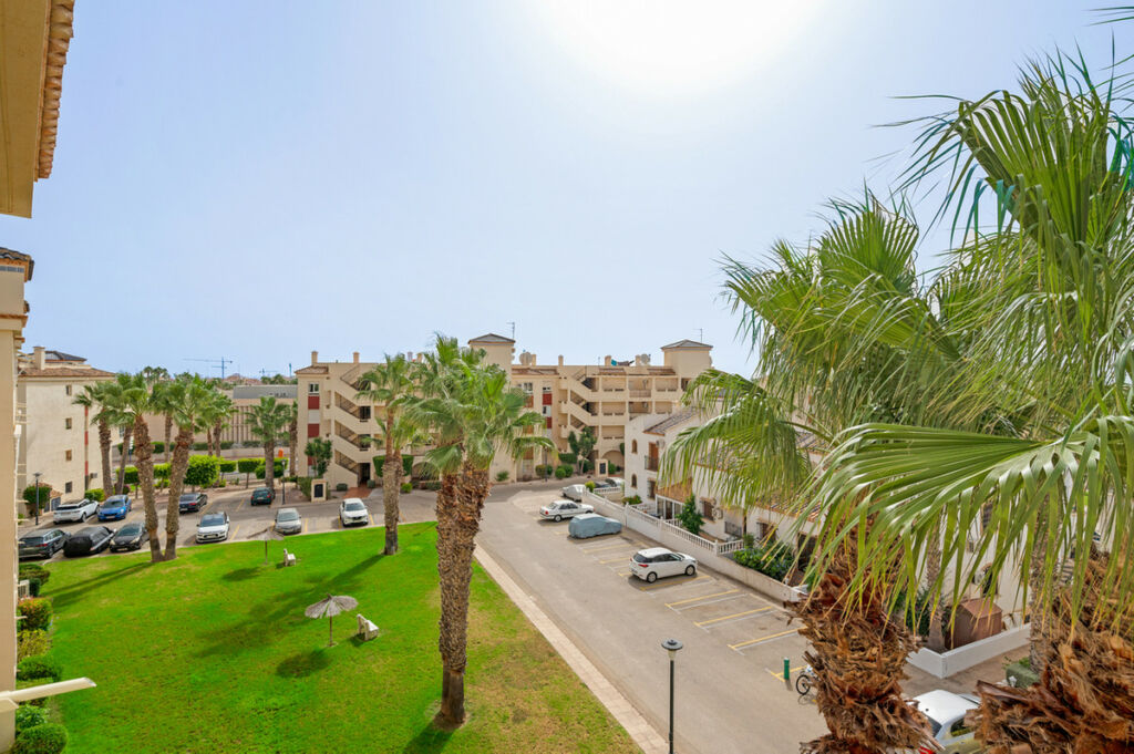 Penthouse Playa Flamenca Alicante - image 4