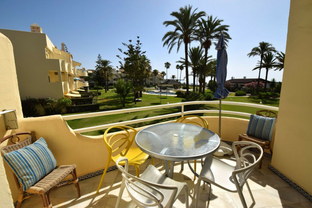 Middle Floor Apartment La Cala de Mijas Málaga - image 4