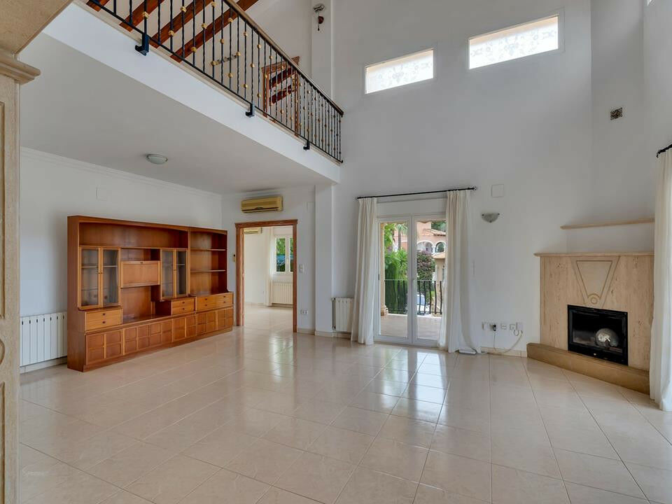 Detached Villa Sella Alicante - image 4