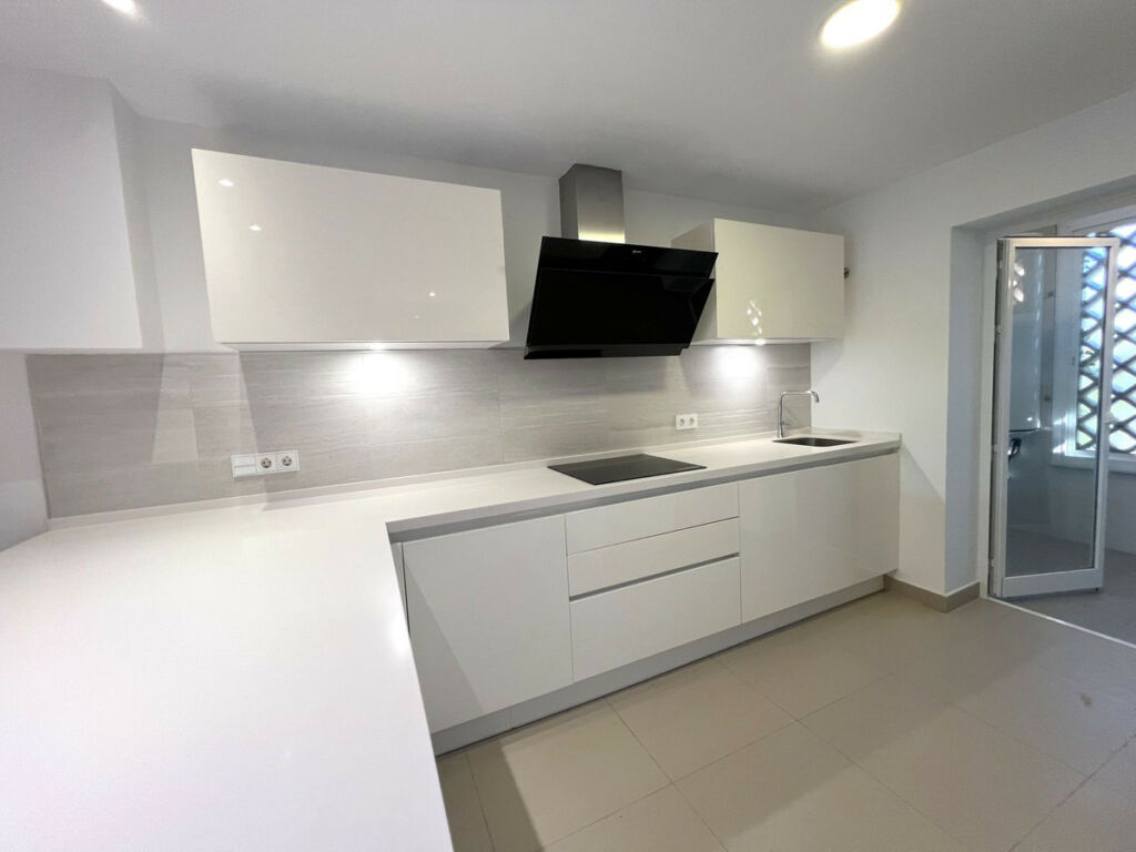 Townhouse Benahavís Málaga - image 4