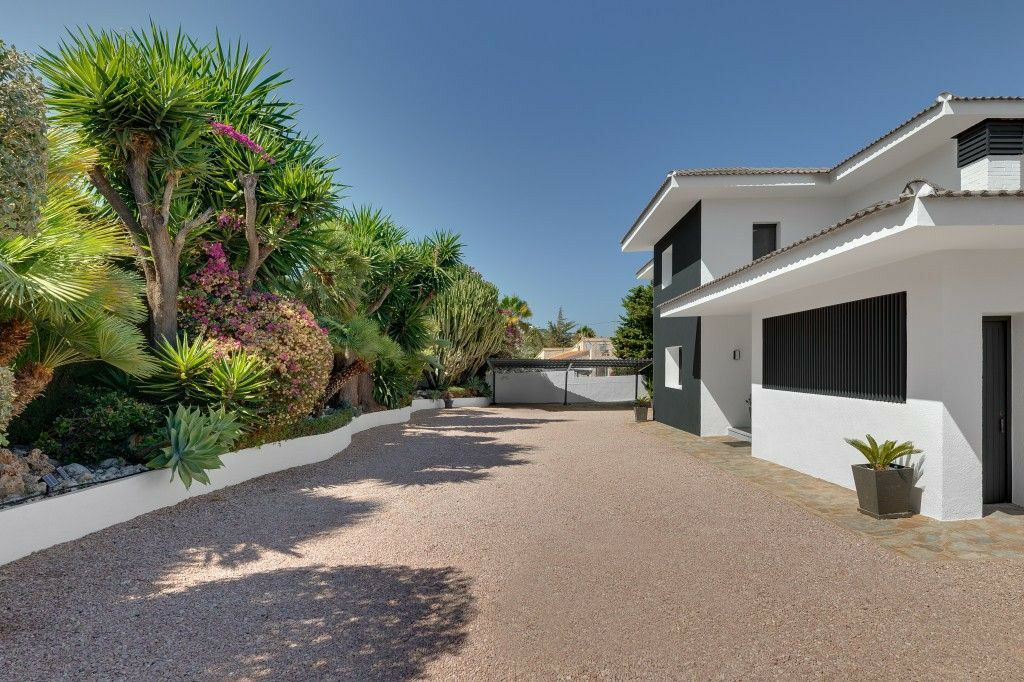 Detached Villa Calpe Alicante - image 5